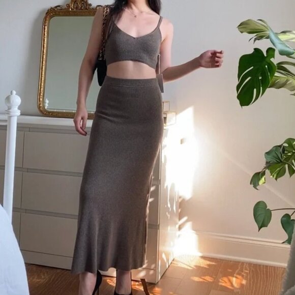 Reformation Mae Cashmere Bra And Skirt Set — Two Piece Dress - Picture 4 of 6